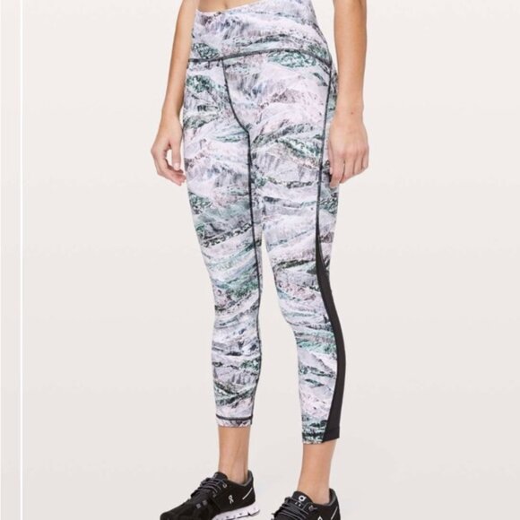 Lululemon   * Train Times Pant 25"  leggins Springscape Multi / Obsidian EUC - Picture 10 of 15